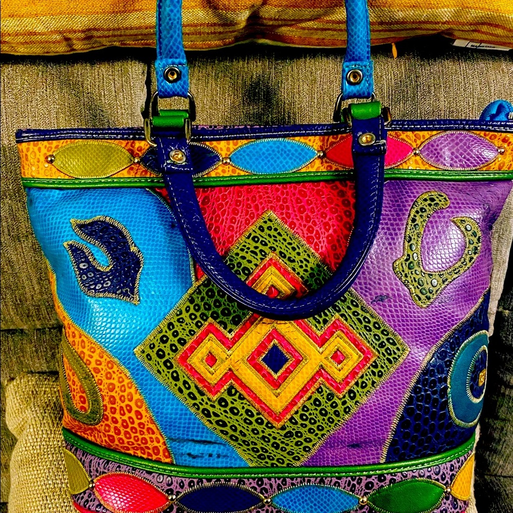 Vintage colored purse!